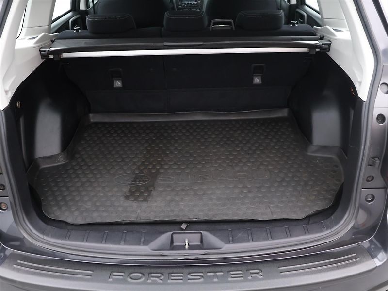 Subaru Forester 2,0 D-L 108kW CZ Sport - fotka 10 z 34