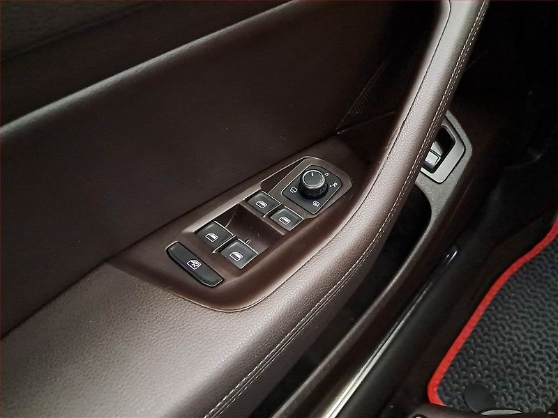 Volkswagen Passat (2015) Highline 2.0 TDI, Automat - fotka 20 z 20