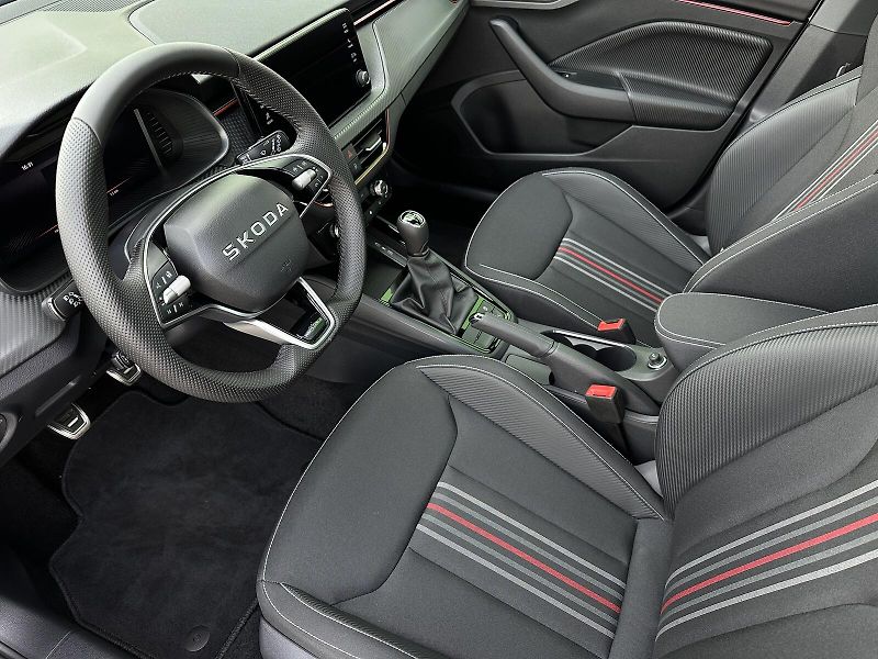 Škoda Kamiq 1.0TSi Monte Carlo 116PS Matri - fotka 13 z 45