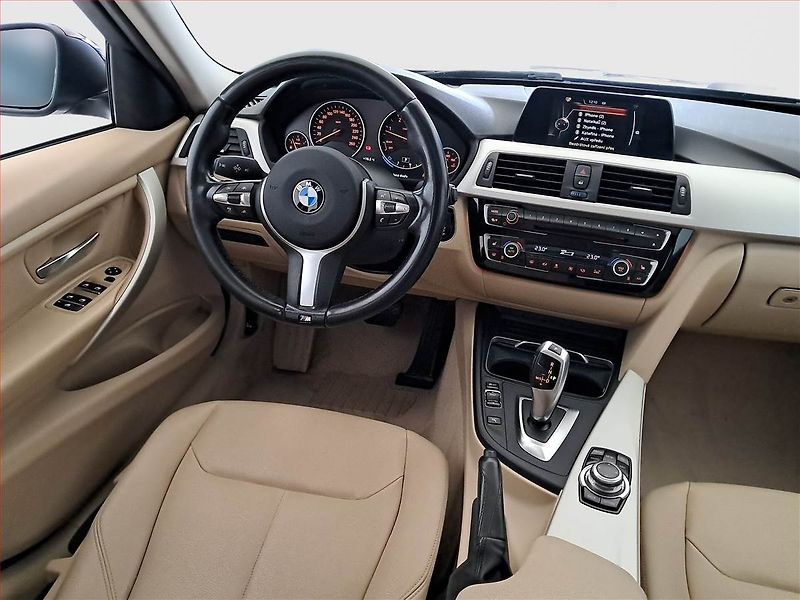 BMW Řada 3 (2015) Sport Line 320 d xDrive, 4X4 - fotka 7 z 21