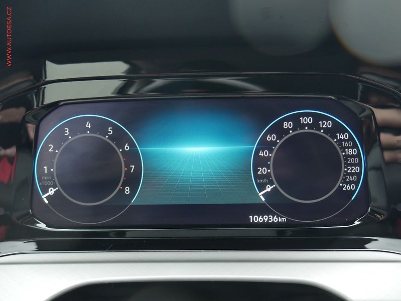Volkswagen Golf (2021) 1.5TSi, ČR, Life, LED, park - fotka 11 z 22