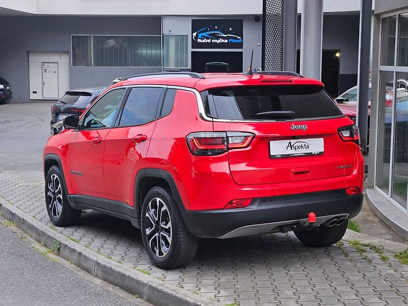 Jeep Compass 1.3 T4 96kw, Limited, 1.maj. - fotka 3 z 35
