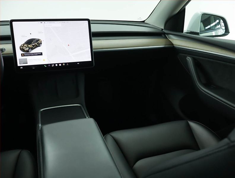 Tesla Model Y (2021) Long Range AWD 79kWh, SoH 92% - fotka 8 z 21