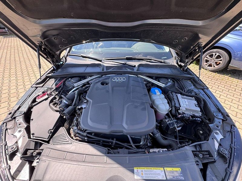 Audi A4 (2017) 2,0 TDI 120 KW KOLA TAŽNÉ DPH - fotka 48 z 50