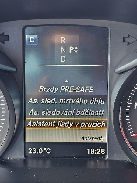 Mercedes-Benz Třídy C (2016) C220D 125kW 4MATIC 7G AIRMATIC - fotka 20 z 50