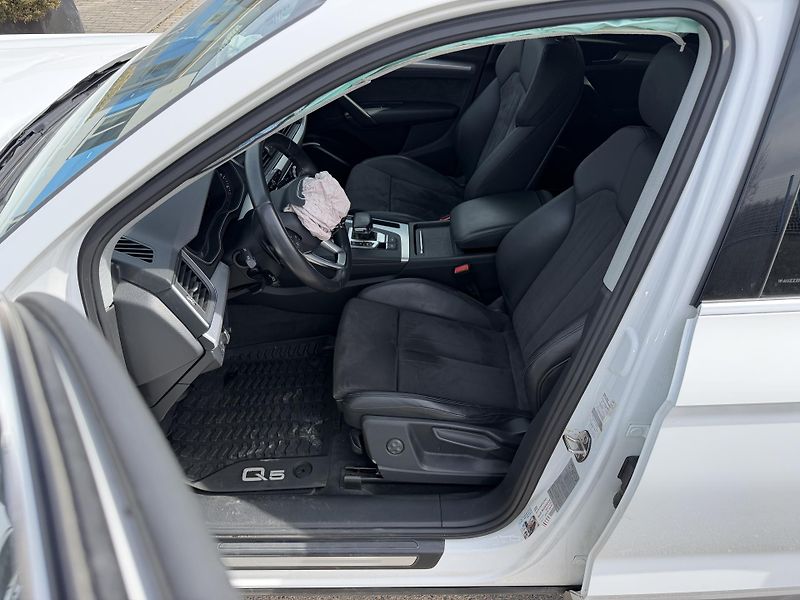 Audi Q5 40TDi QUATTRO SPORT závěs nav  - fotka 12 z 19
