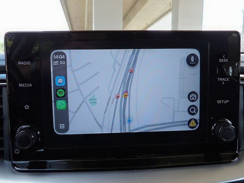Kia Ceed 1.6GDI PHEV Comfort Tažné - fotka 10 z 36