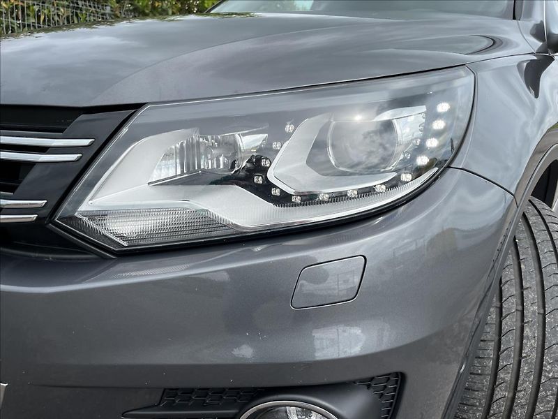 Volkswagen Tiguan 2,0 TDi ROZVODY KLIMA 2xKOLA - fotka 45 z 48