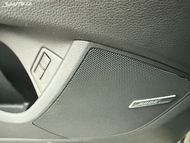Audi Q7 3,0 TDI V6 QUATTRO - fotka 25 z 38
