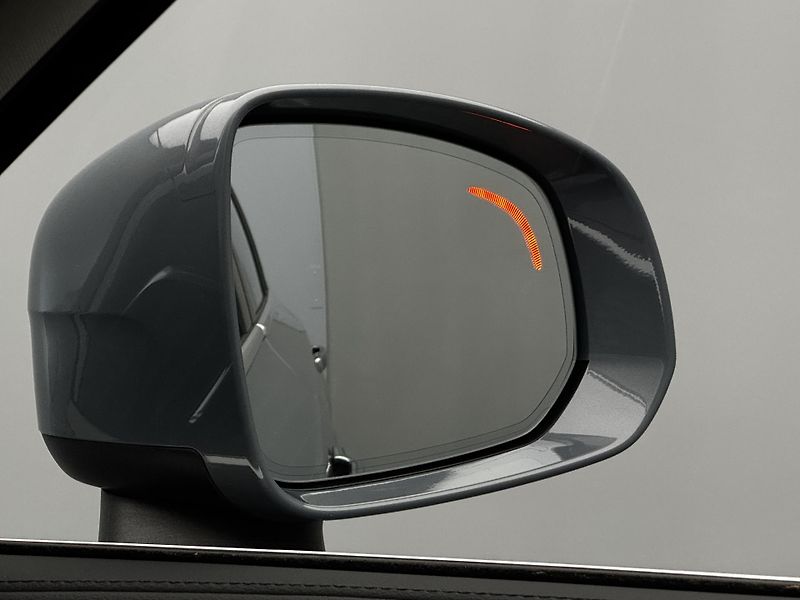 Volvo XC90 B5 AWD PLUS BRIGHT AUT CZ - fotka 20 z 53