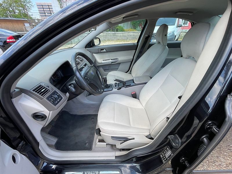 Volvo S40 1.6D 84KW*NOVÉ VSTŘIKY* - fotka 6 z 28