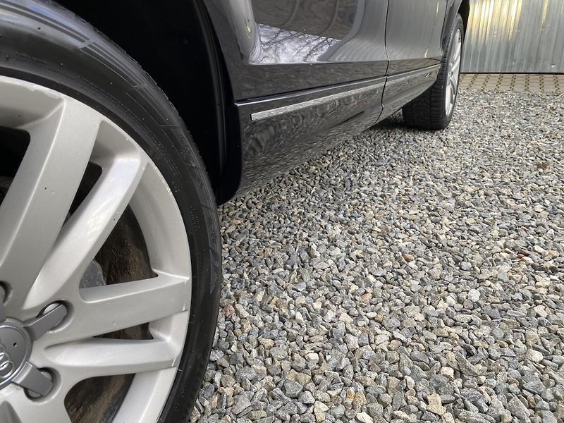 Audi Q7 3.0TDi 4x4 240PS FL 8Q SLINE!! - fotka 48 z 156