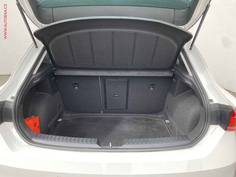 Seat Leon (2021) 1.0 TSi, Xcellence, DSG, LED - fotka 7 z 17