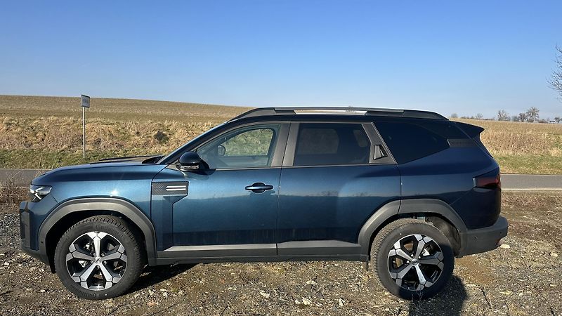 Dacia Bigster (2026) Journey Hybrid-G 150 4x4 - fotka 6 z 23