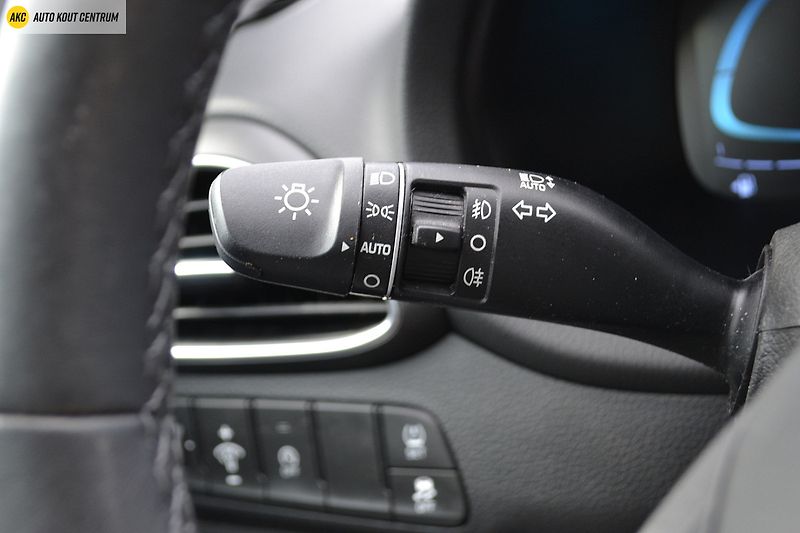 Hyundai i30 WG 1,5I MT SMART FAMILY NAVI - fotka 36 z 45