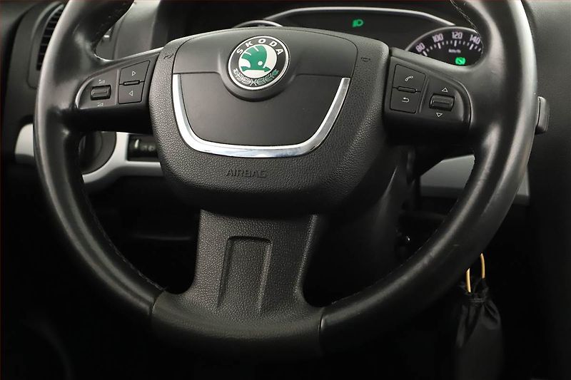 Škoda Octavia (2011) Scout 2.0 TDI, 4X4, Automat - fotka 8 z 18
