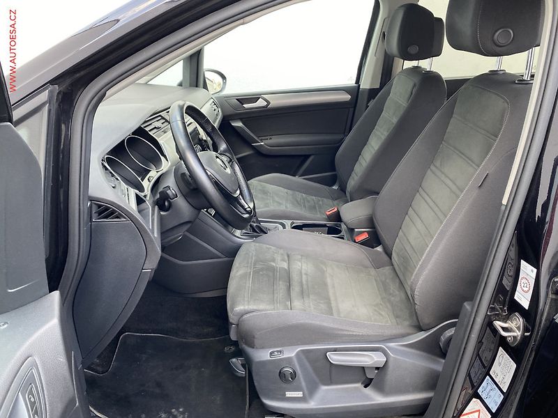 Volkswagen Touran (2021) 2.0 TDi, Comfortline, DSG, - fotka 9 z 19