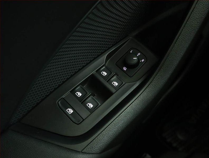 Škoda Octavia (2022) Ambition 2.0 TDI, ČR,1.maj - fotka 15 z 15