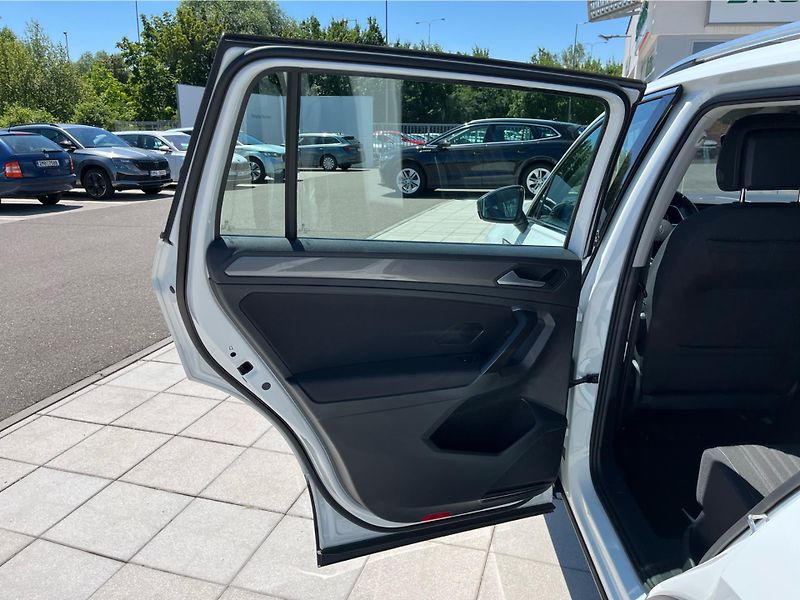 Volkswagen Tiguan Allspace 2,0 TDI 110 kW DSG Li - fotka 22 z 30