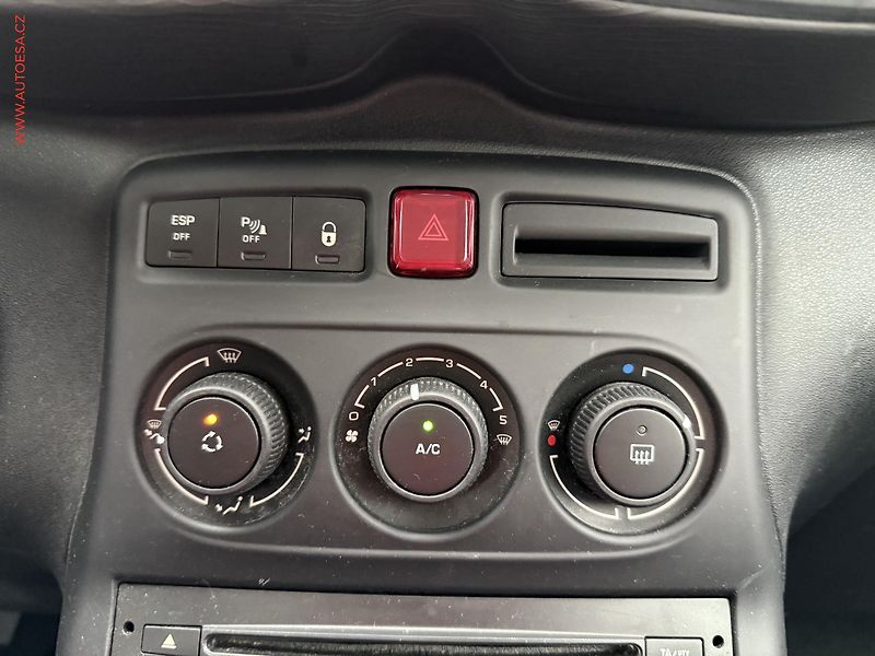 Citroën C3 Picasso (2013) 1.4i, AC, temp - fotka 14 z 14