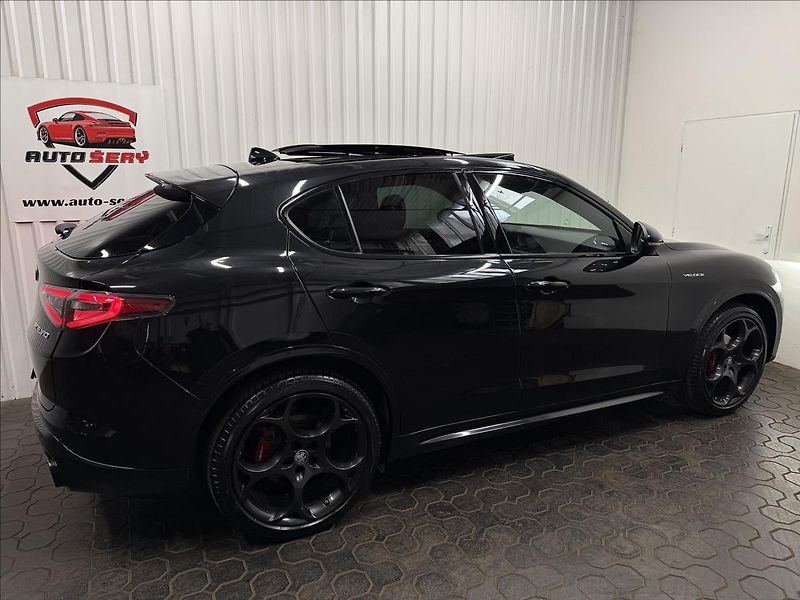 Alfa Romeo Stelvio VELOCE 206kW Q4 PANO TAŽNÉ R21 - fotka 9 z 43