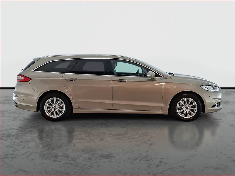 Ford Mondeo (2015) 2.0 TDCI, Automat, Navi - fotka 6 z 22
