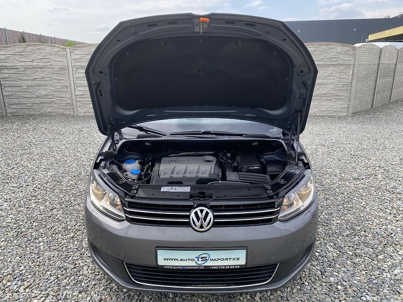 Volkswagen Touran 2.0TDi 140PS DSG TAŽNÉ - fotka 22 z 47