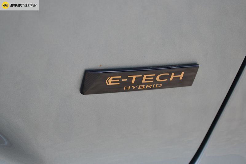 Renault Espace ICONIC E-TECH FULL HYBRID 200k - fotka 26 z 79