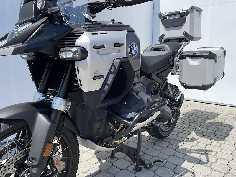 BMW (2026) R 1300 GS Adventure - fotka 10 z 15