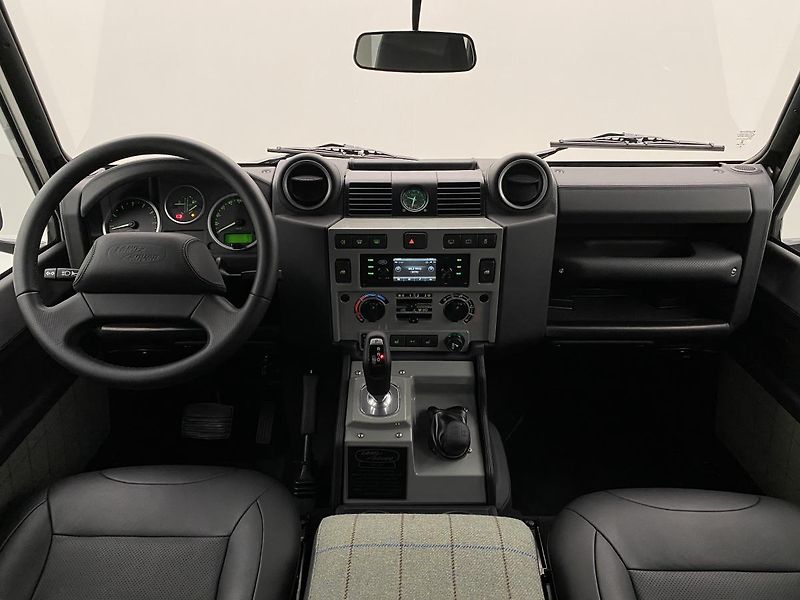 Land Rover Defender (2024) WORKS V8 ISLAY ED. REZERVACE - fotka 2 z 40