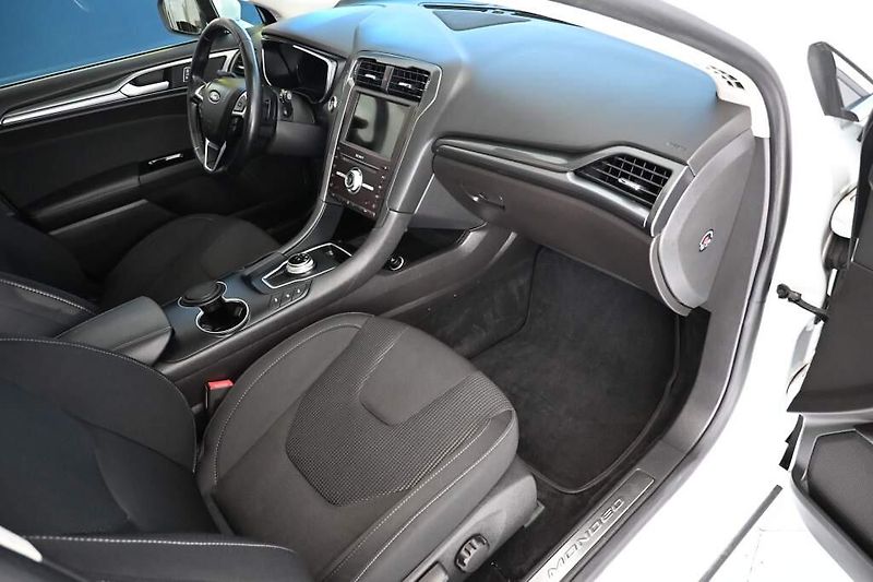 Ford Mondeo (2020) 2.0 140 KW LED ACC SONY Tažné - fotka 10 z 41