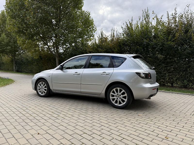 Mazda 3 2.0 Sport Active - fotka 6 z 30
