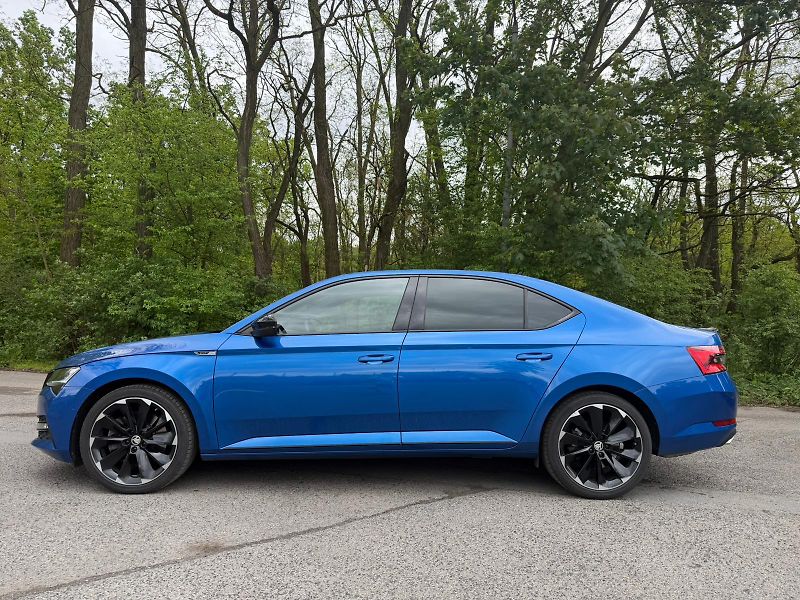 Škoda Superb (2023) SportL 2.0TSI/206kW 4x4, webas - fotka 8 z 30