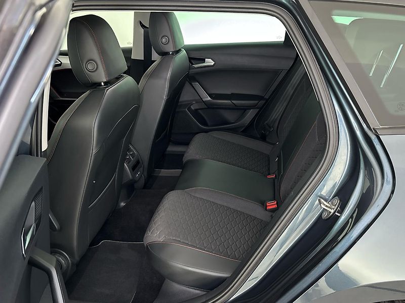 Seat Leon FR - fotka 8 z 28
