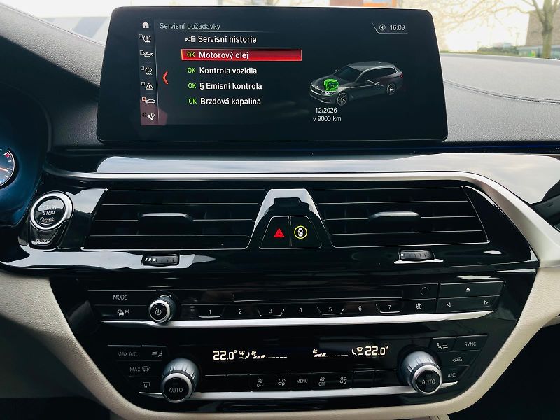 BMW Řada 5 520D AUT KAMERA SERVISKA - fotka 40 z 58