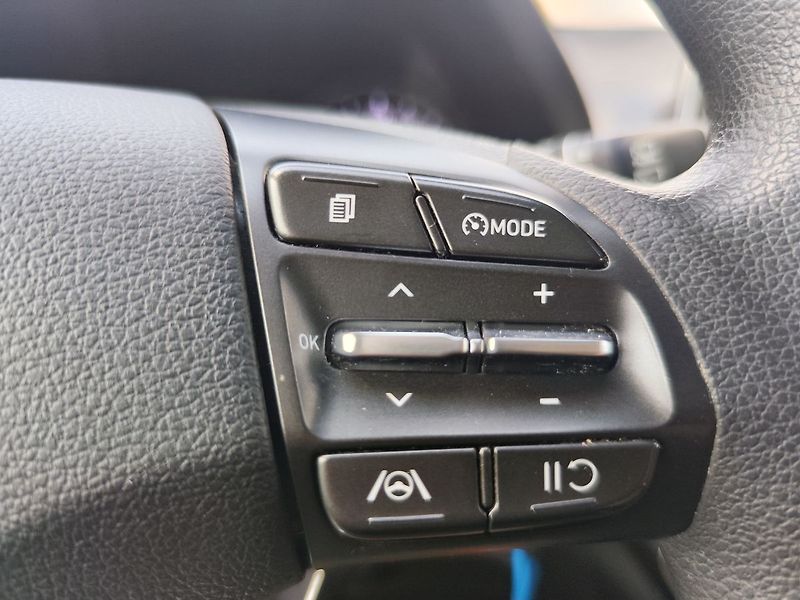 Hyundai i30 1.5i/81kW Start Plus - fotka 19 z 26