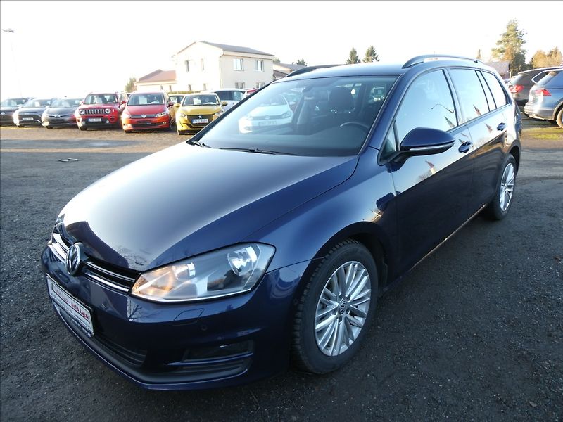 Volkswagen Golf 1,6 TDi 81kW,CUP,4x4,serviska - fotka 3 z 50