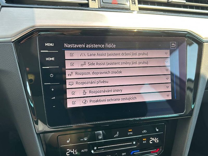 Volkswagen Passat Business 2,0 TDI 4M DSG - fotka 19 z 30