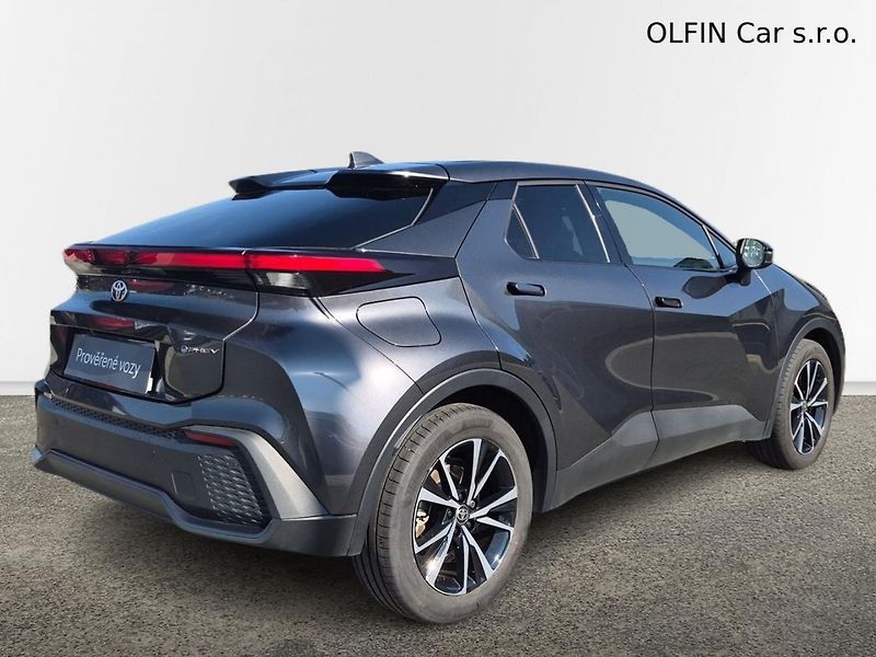 Toyota C-HR 2.0L PHEV CVT Style - fotka 2 z 26