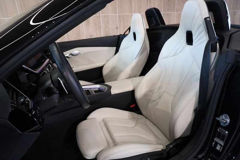 BMW Z4 M40i, Harman, Adaptiv, HUD - fotka 12 z 23