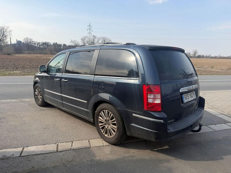 Chrysler Grand Voyager (2008) 3,8 V6 LPG Limited 2008 - fotka 3 z 20