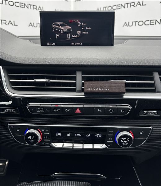 Audi Q7 3,0 TDi,QUATTRO,S-LINE,NEHAVAR - fotka 15 z 41