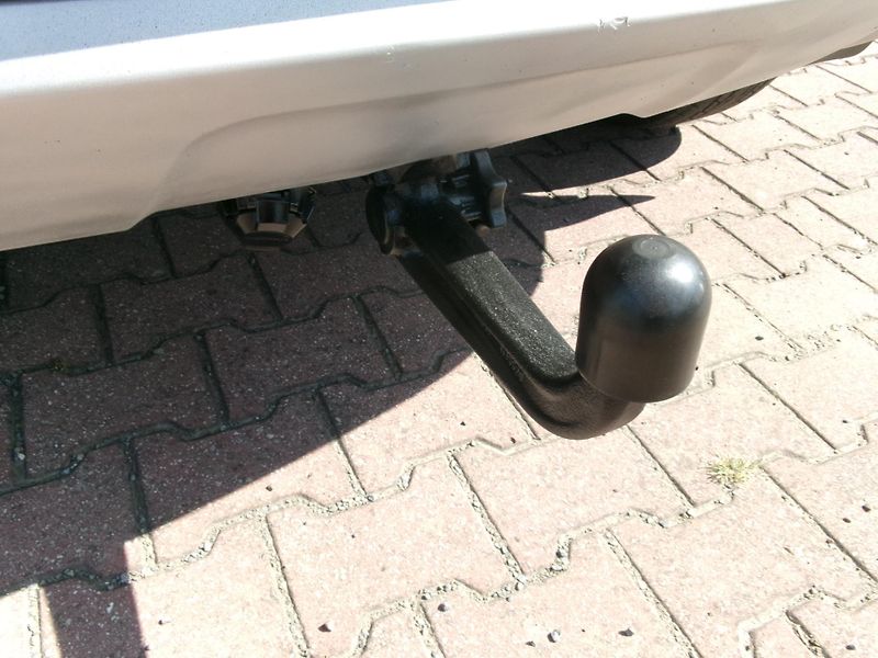 Dacia Duster (2012) 1,6 16V 4x4 KLIMA ALU TAŽNÉ - fotka 12 z 31