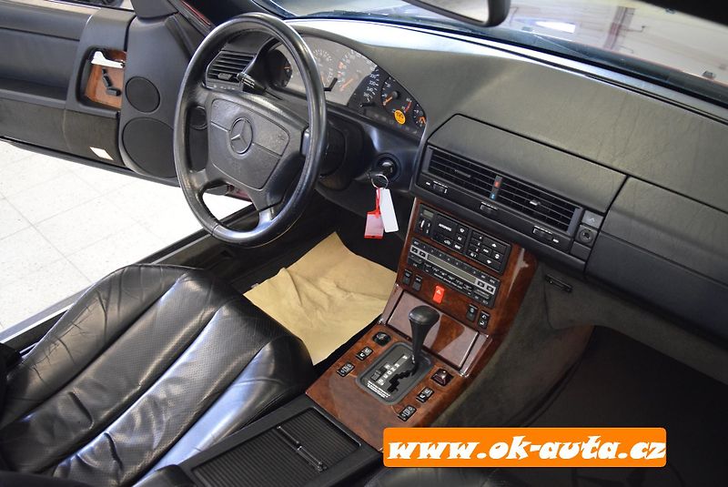 Mercedes-Benz SL 500 129 240 kW AUTOMAT  - fotka 26 z 52