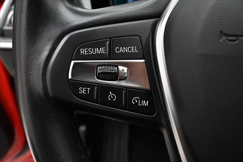 BMW Řada 3 2,0 320d 140 kW Steptronic Zár - fotka 24 z 32
