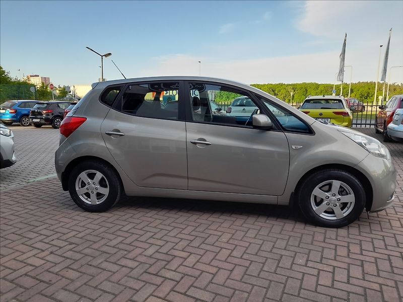 Kia Venga 1,4 i - fotka 5 z 18