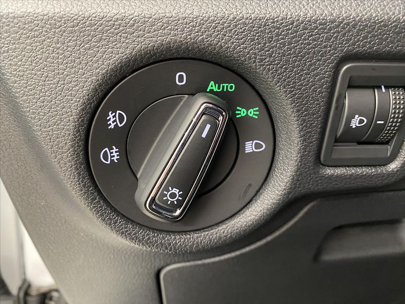 Škoda Kamiq 1,0 TSI 85kW DSG Top Selection - fotka 21 z 30