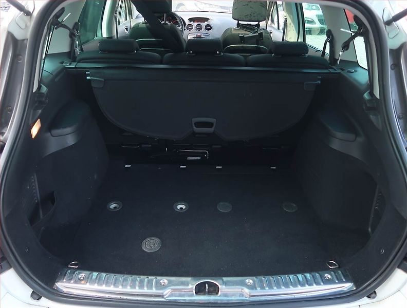 Peugeot 308 (2014) 1.6 VTi, po STK, jezdí výborně - fotka 13 z 14