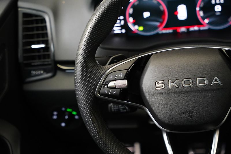Škoda Karoq - fotka 16 z 28