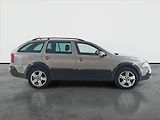 Škoda Octavia (2007) Scout 2.0, 4X4, Navi, Xenony - náhled 6